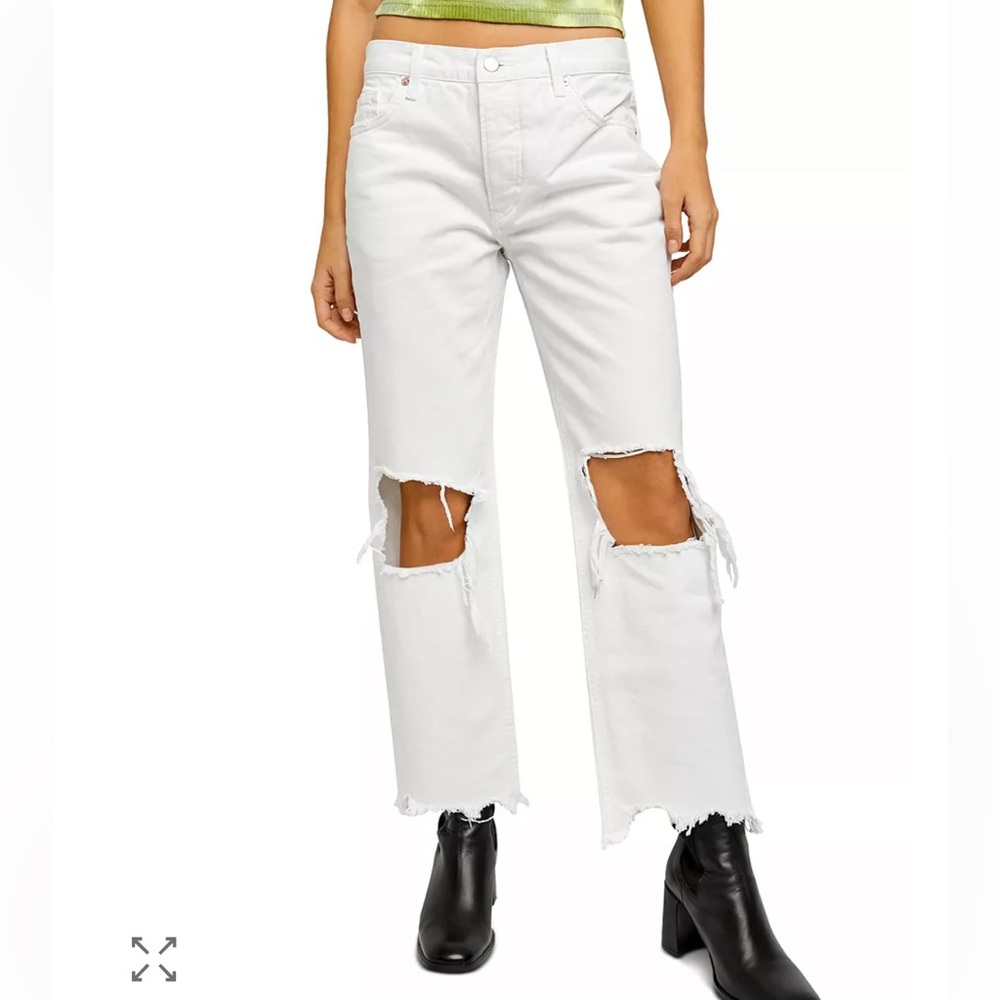 Free People Maggie Mid Rise Straight Leg Jeans in Optic White